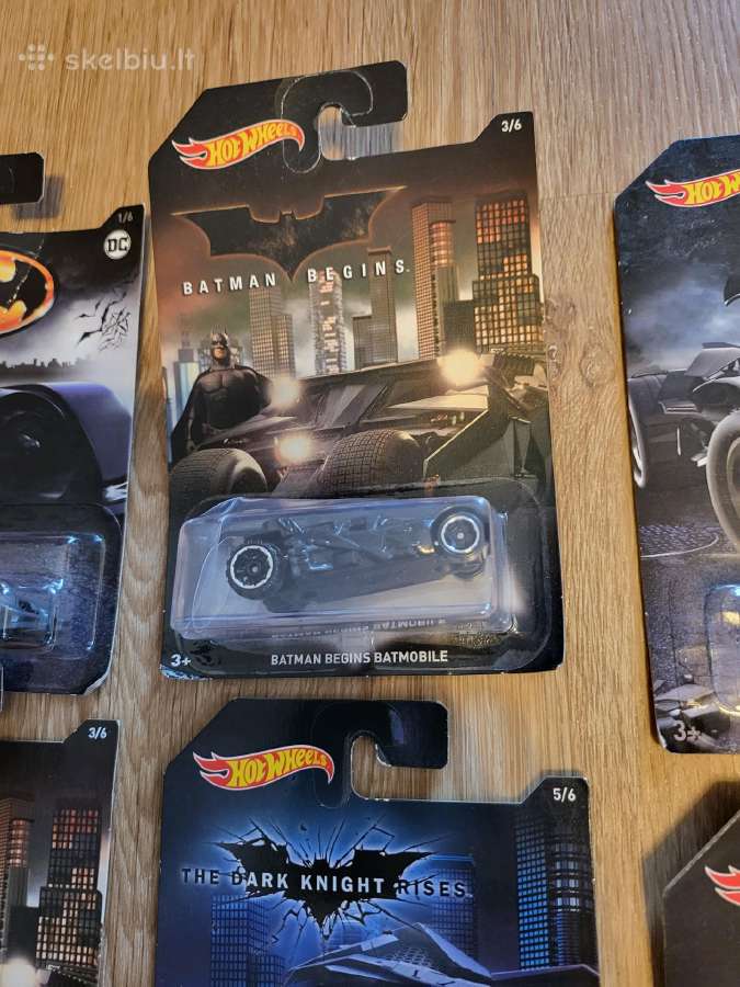Hot Wheels Batman Batmobile Series modeliukai - nuotraukos Nr. 3