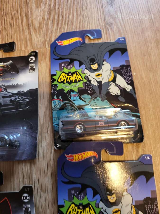 Hot Wheels Batman Batmobile Series modeliukai - nuotraukos Nr. 5