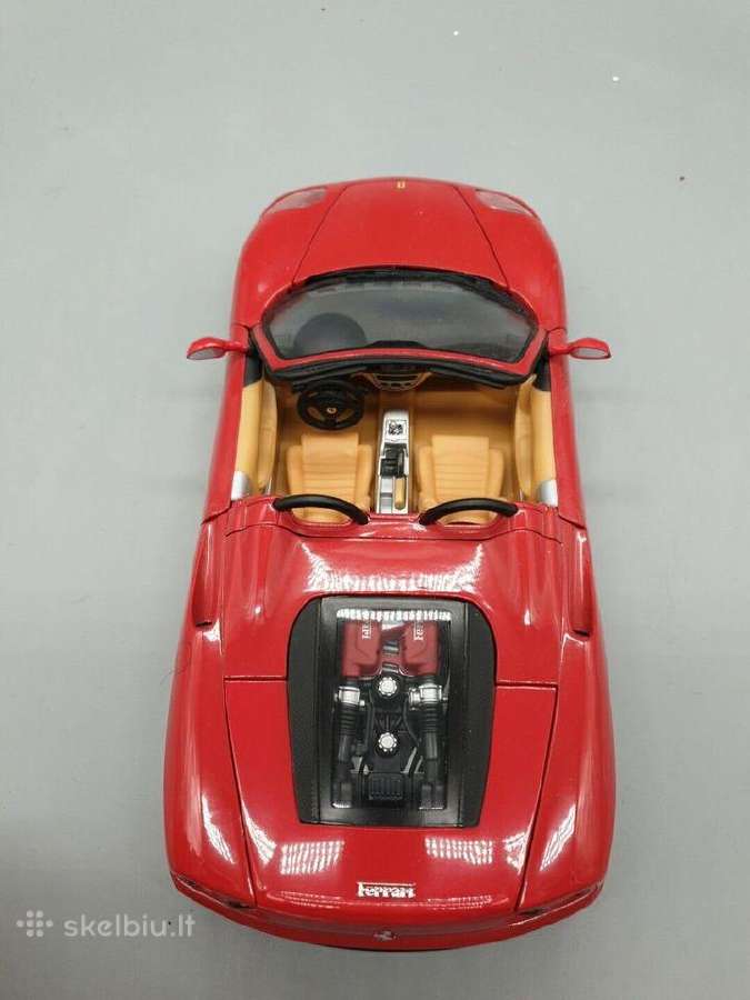 1:18 Hot Wheels Ferrari 360 Spider Cabrio modeliuk - nuotraukos Nr. 3