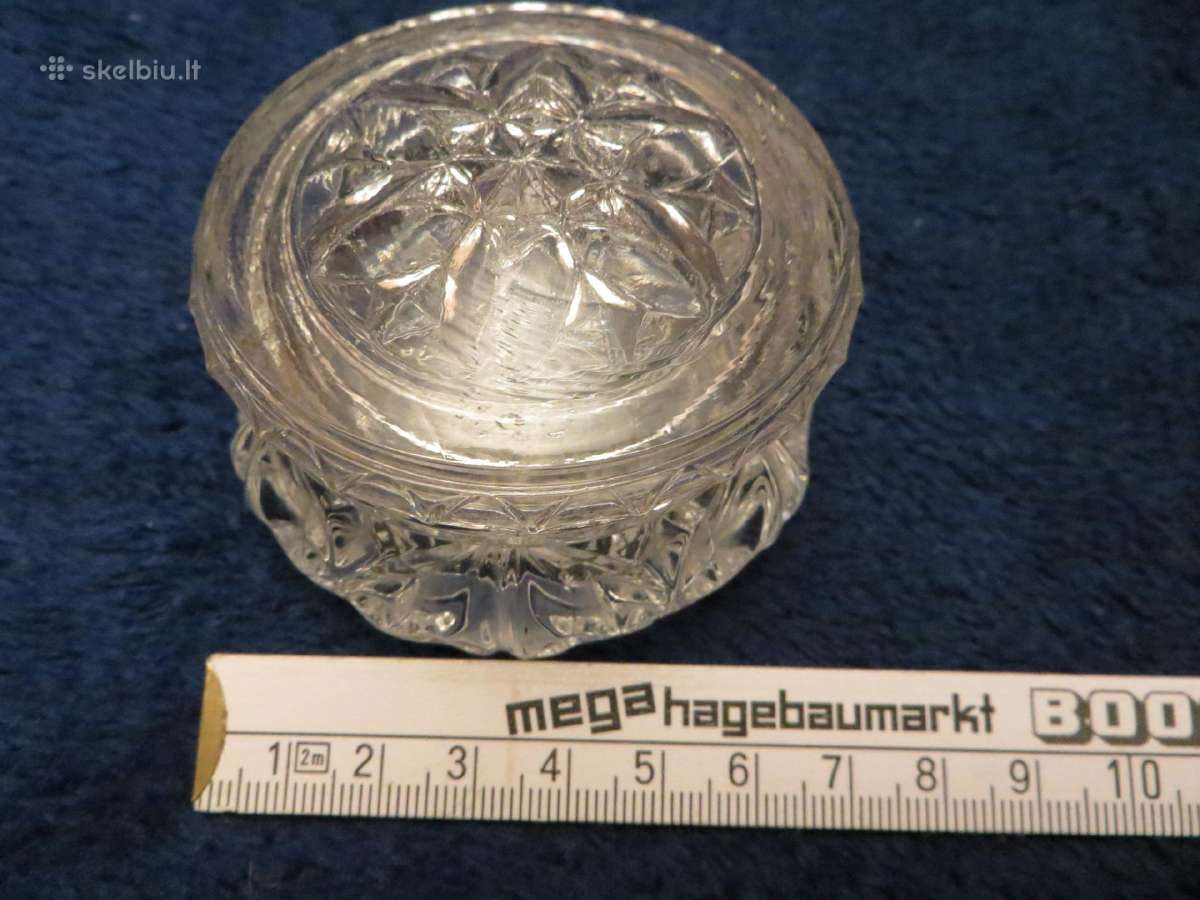 Stiklinė dėžutė su dangteliu maža ~7 cm vintažinė