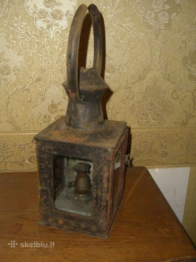 Tarybine gelezinkelio zibaline lempa