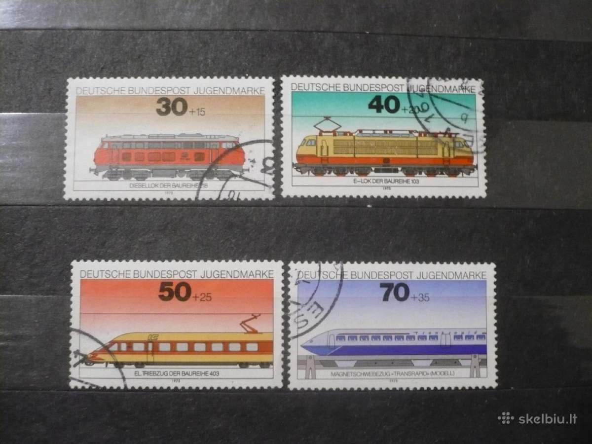 1975 m. jaunimo nakvynės namai – traukiniai