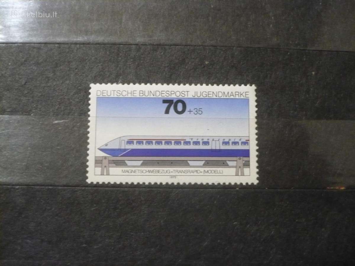 1975 m. jaunimo nakvynės namai – traukiniai Mhn