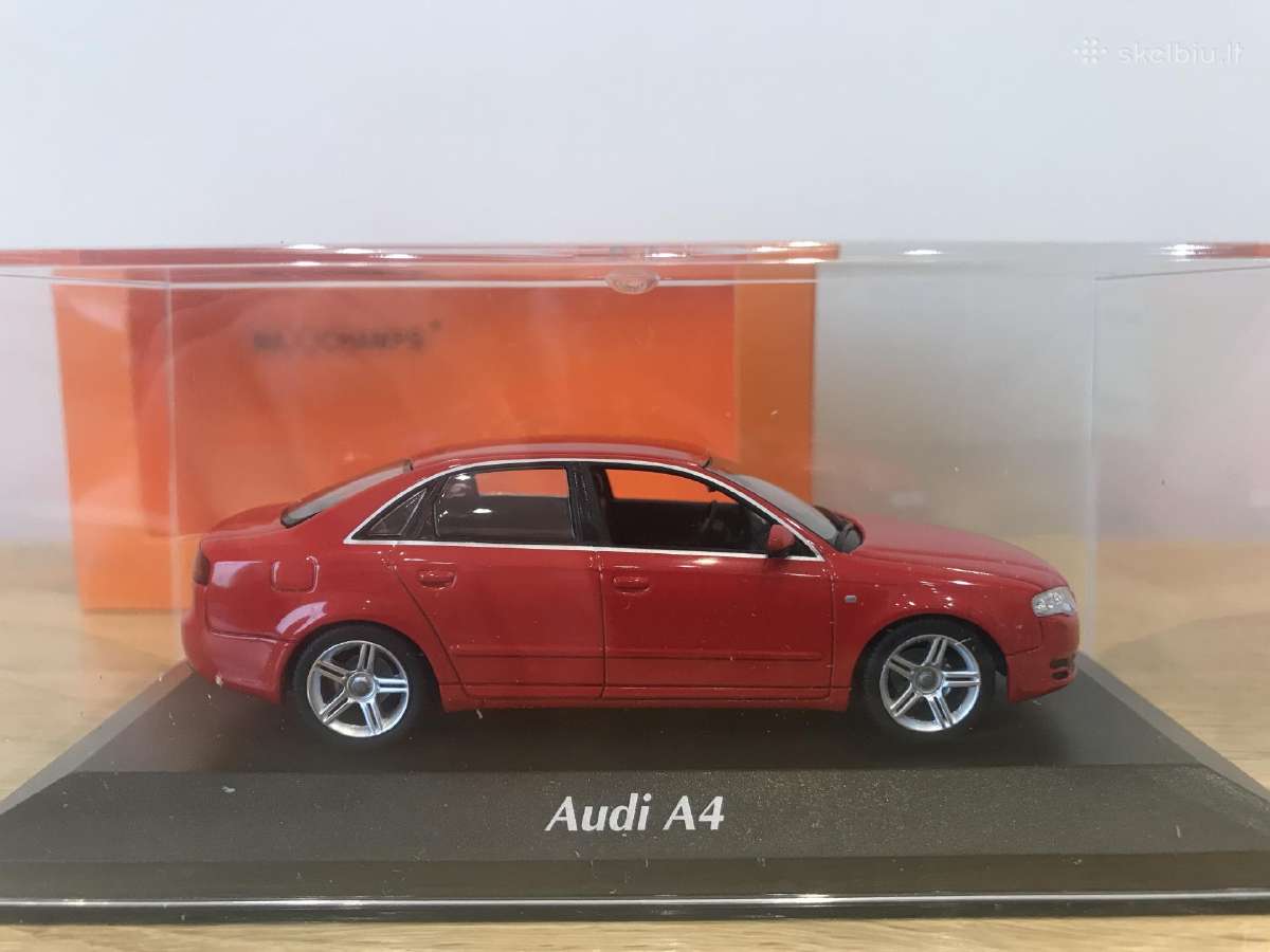 Audi A4 (B7) raudona