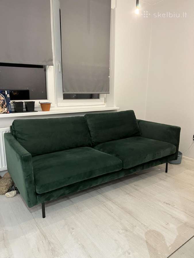 Smaragdines spalvos sofa