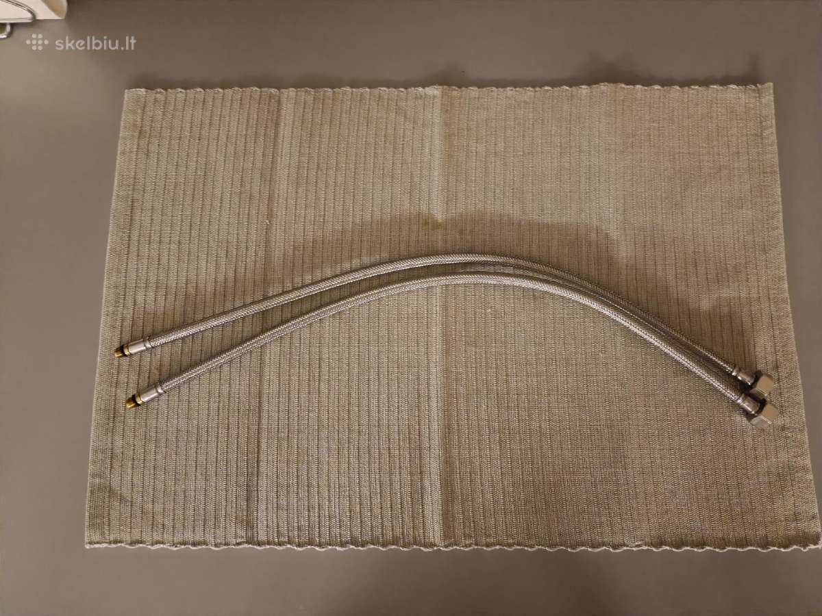 Parduodu naujas žarneles 3/8 8mm. Ilgis 50cm