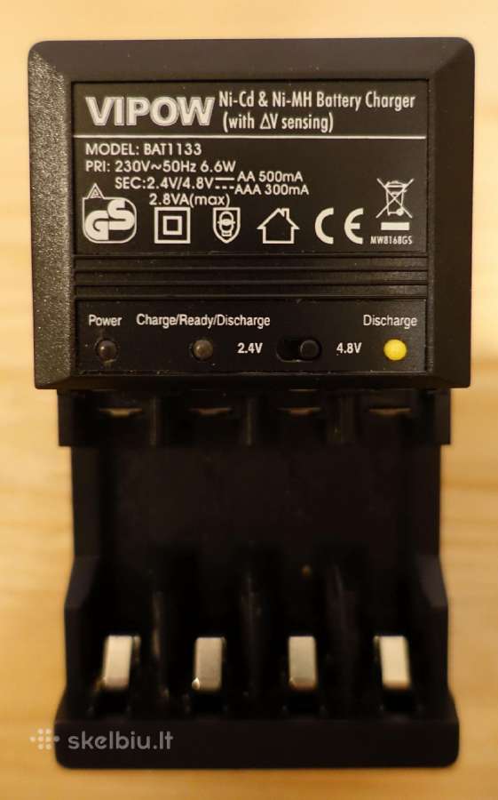 Baterijų įkroviklis Vipow Bat1133