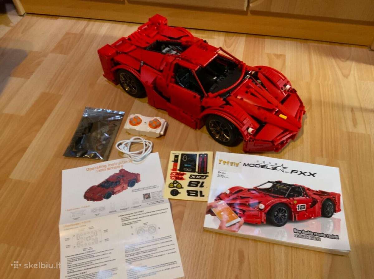 Lego tipo didelis Ferrari modelis su distanciniu