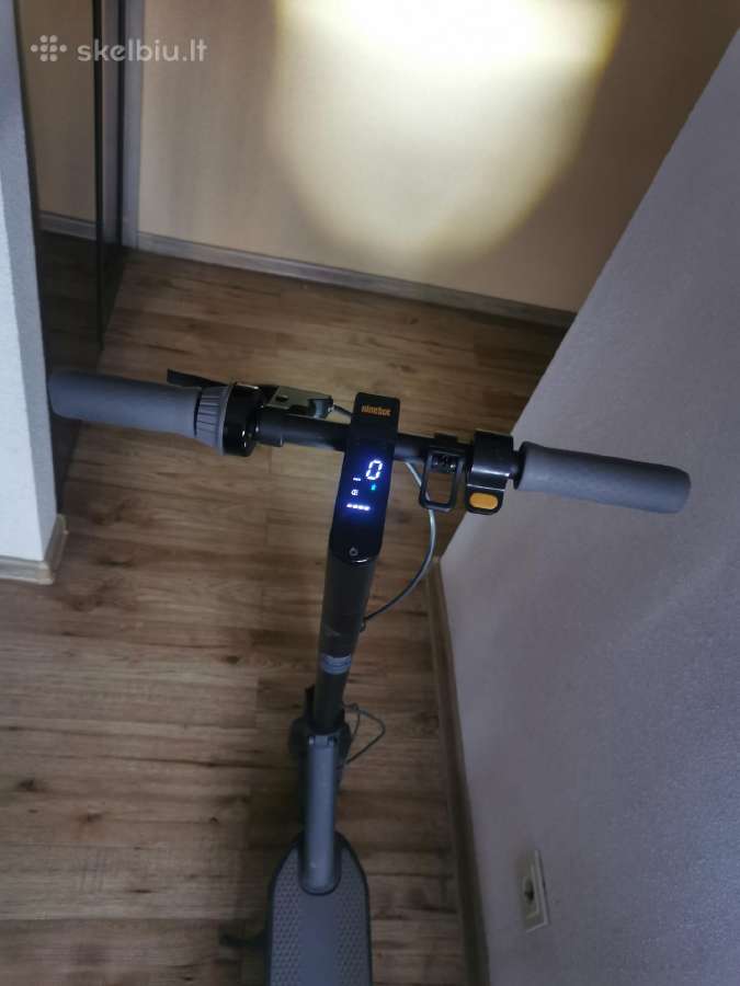 Ninebot max g30