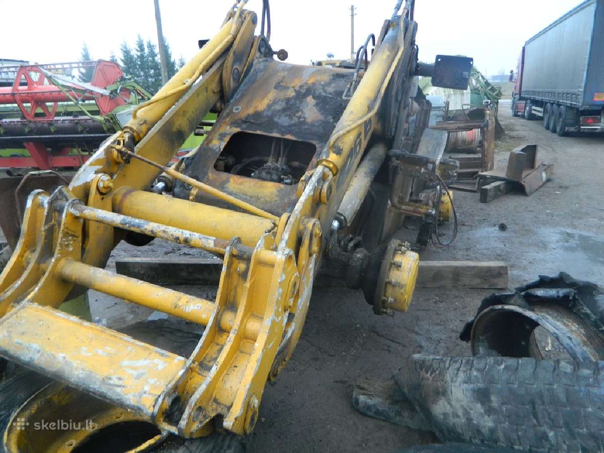 Frontalinis krautuvas JCB 426 ardomas dalimis