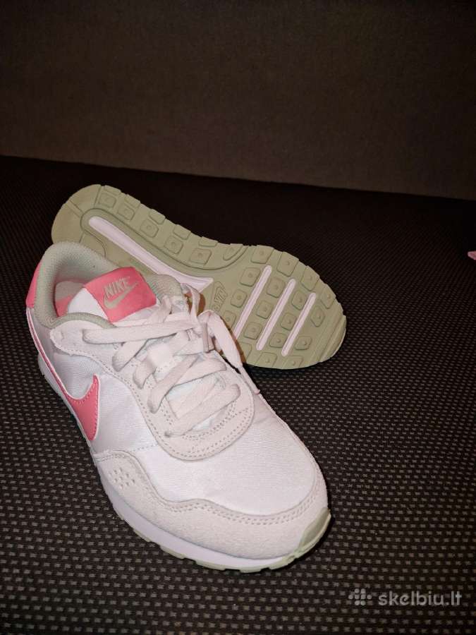 Nike nauji,moteriški,sportiniai bateliai. - nuotraukos Nr. 3
