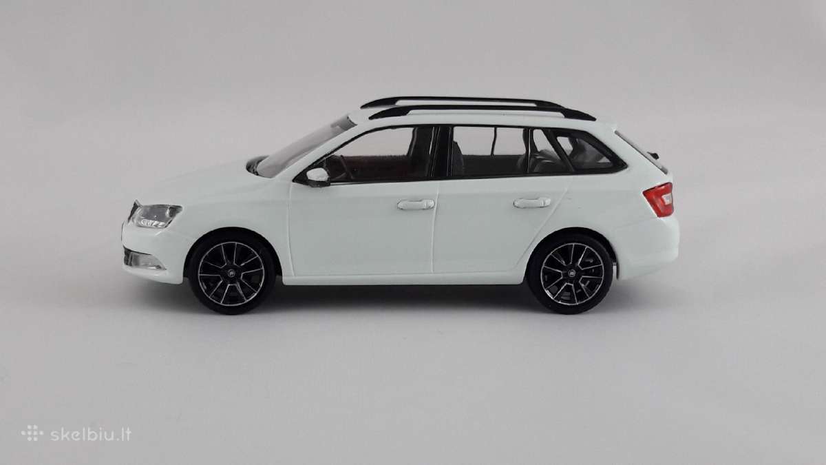 1/43 modeliukai Škoda Fabia Mk3 2014-2018 combi - nuotraukos Nr. 2