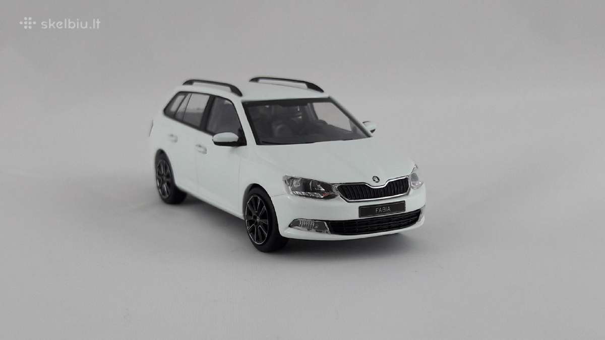 1/43 modeliukai Škoda Fabia Mk3 2014-2018 combi - nuotraukos Nr. 4