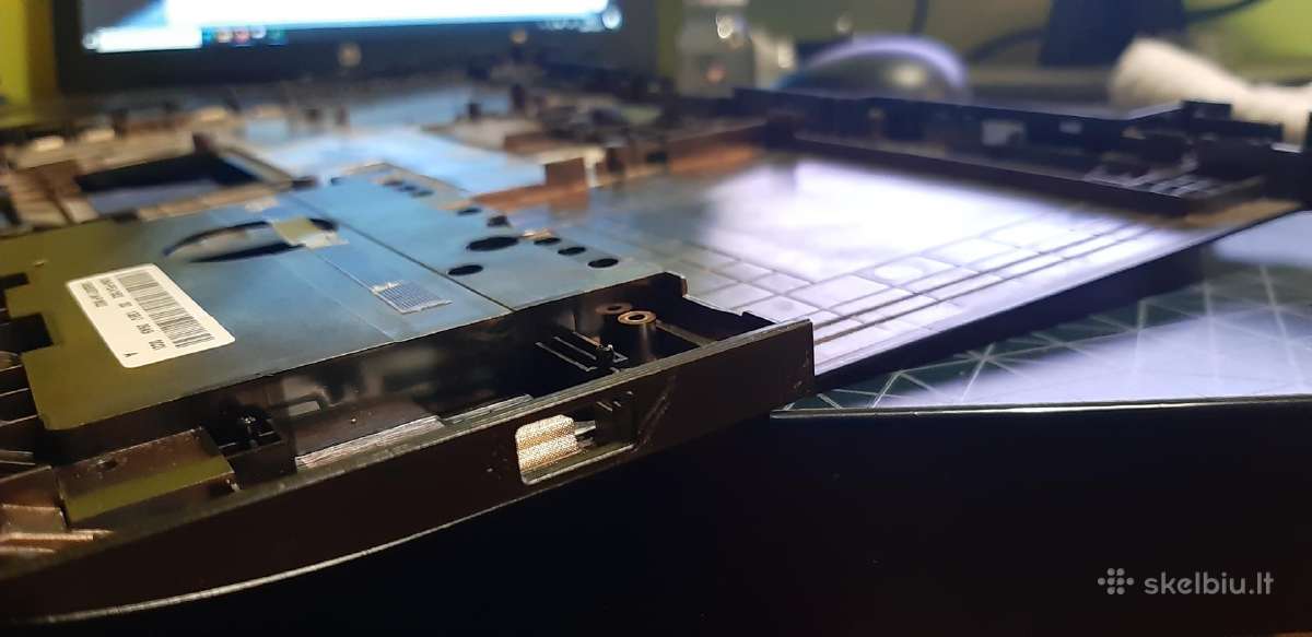 Asus X550l apatinis dangtis - nuotraukos Nr. 3