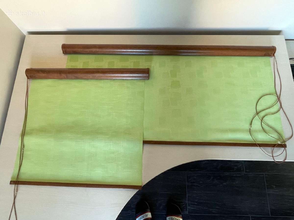 Tvarkingi roletai (auksinis ąžuolas) tik 40 Eur