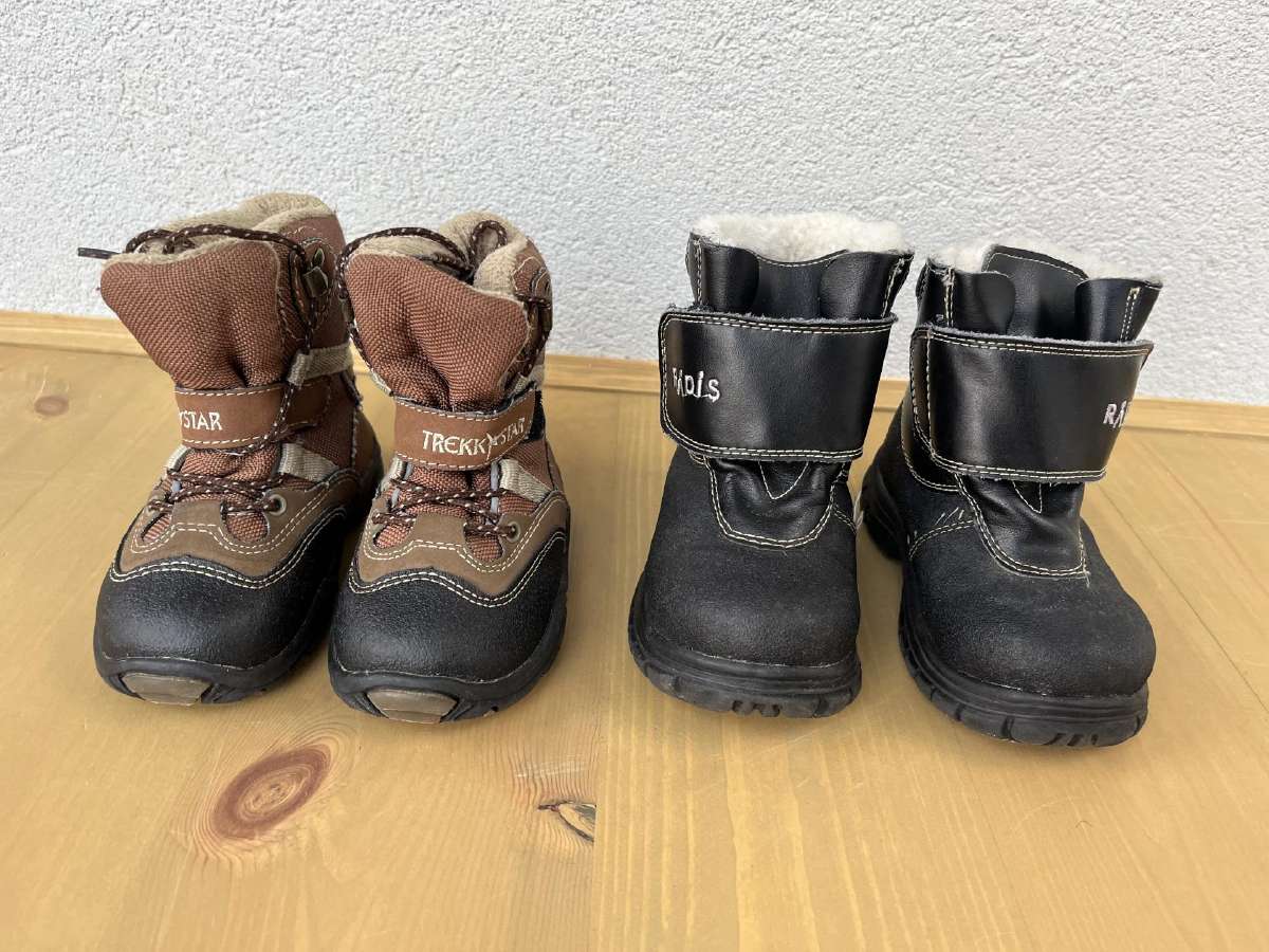 Vaikiški batai 22 dydis už abu 10€