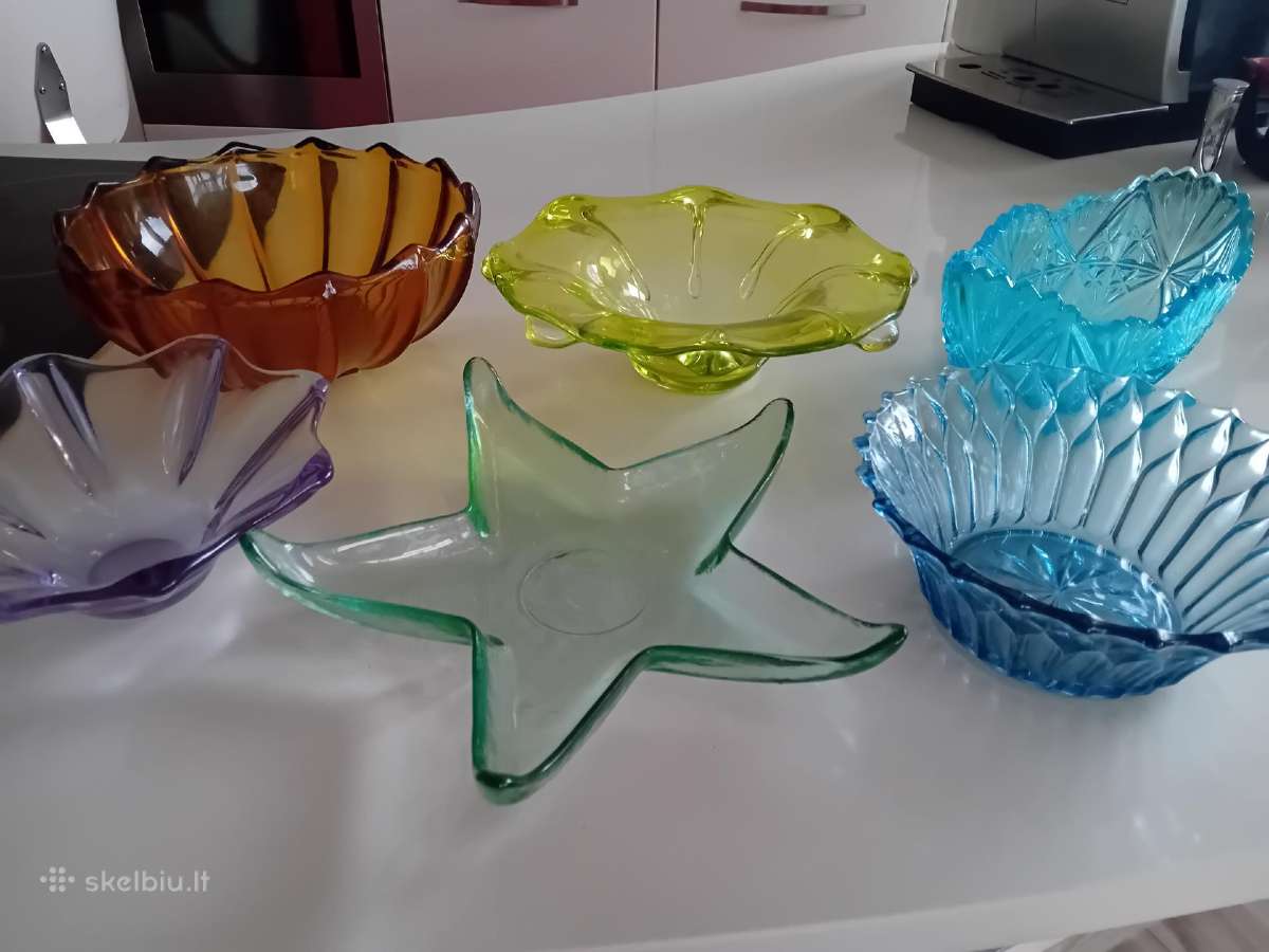 Porcelianiniai ir moliniai servizai,stiklines