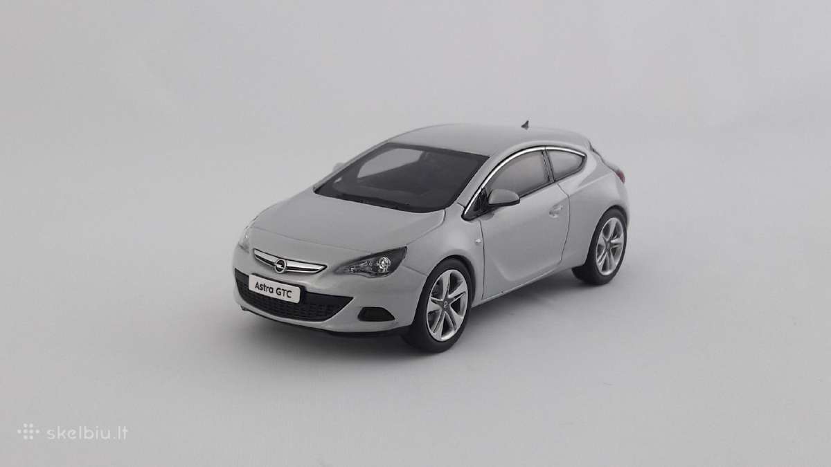 1/43 modeliukai Opel Astra J Gtc 2011-2015