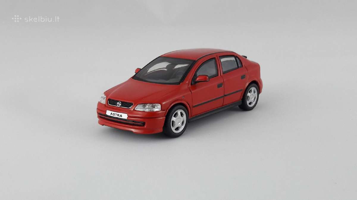 1/43 modeliukai Opel Astra G 1997-2004 hatchback
