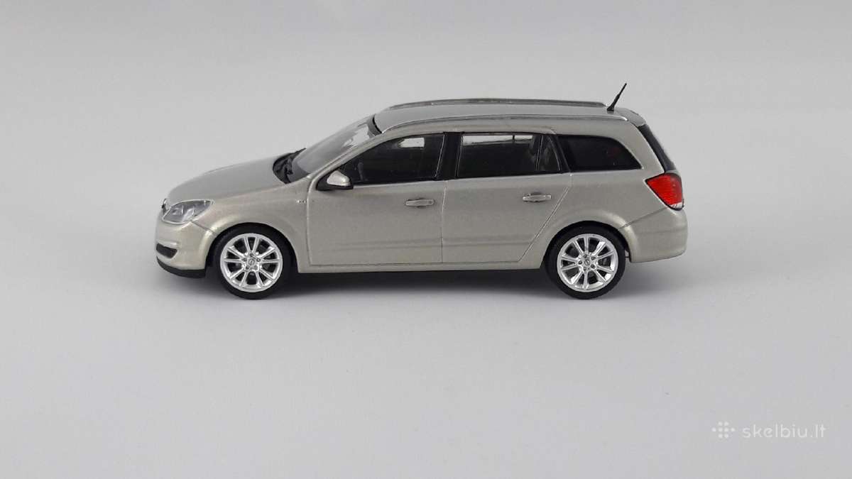 1/43 modeliukai Opel Astra H Caravan - nuotraukos Nr. 2