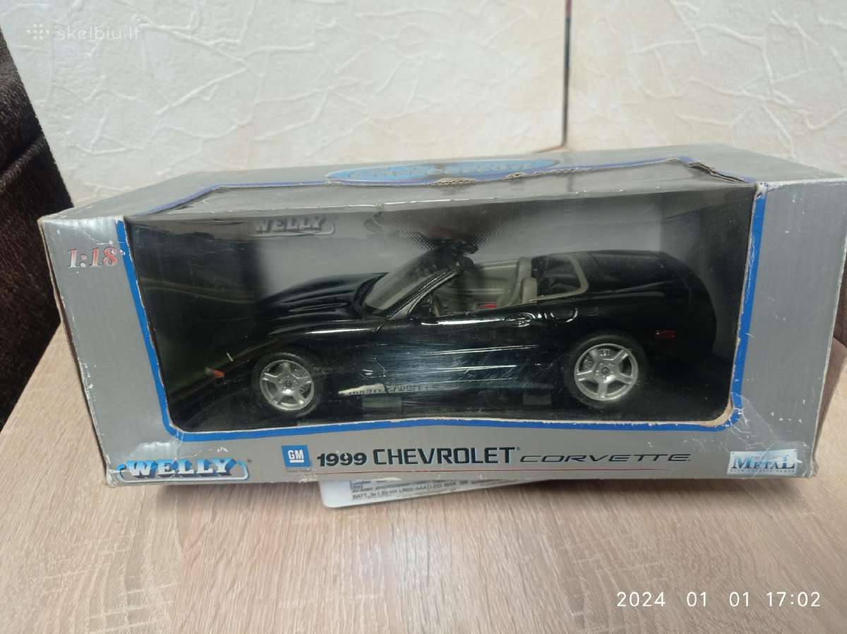 1999m.chevrolet corvette 1:18