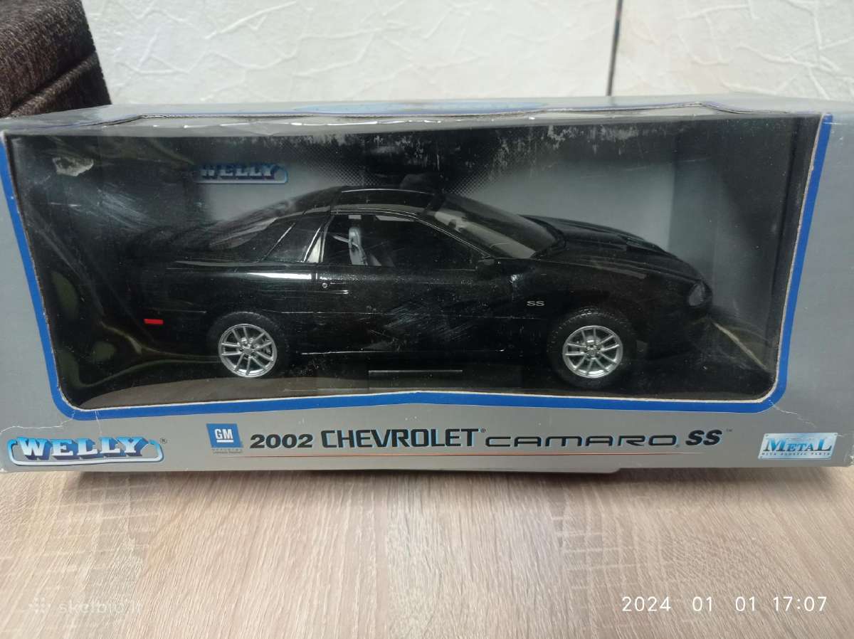 2002m.chevrolet Camaro Ss 1:18