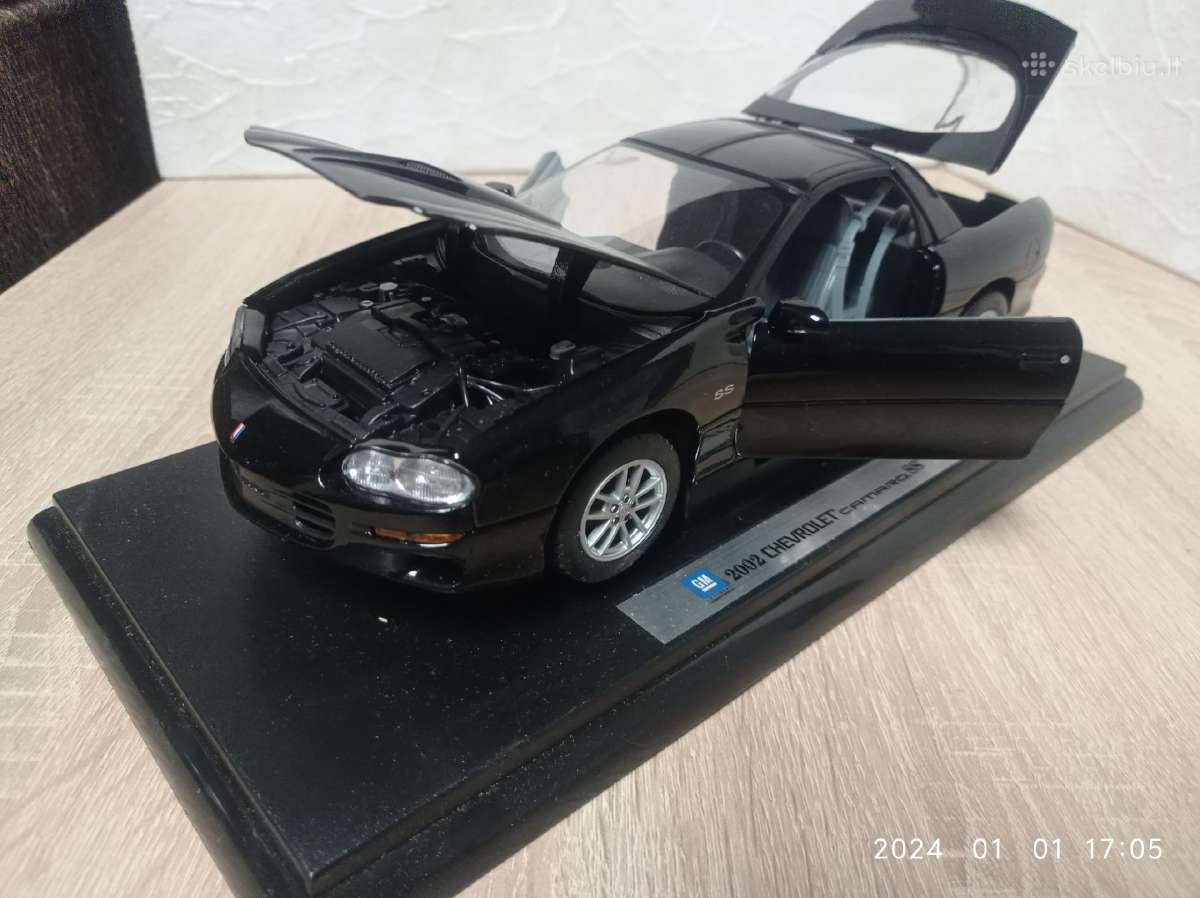 2002m.chevrolet Camaro Ss 1:18 - nuotraukos Nr. 2
