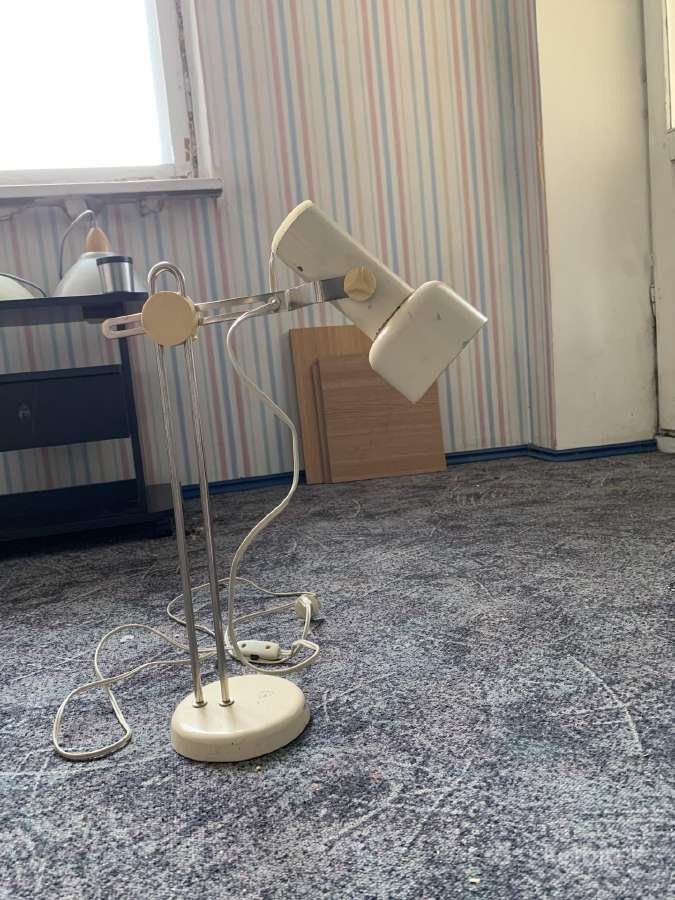 Senas stalinis šviestuvas