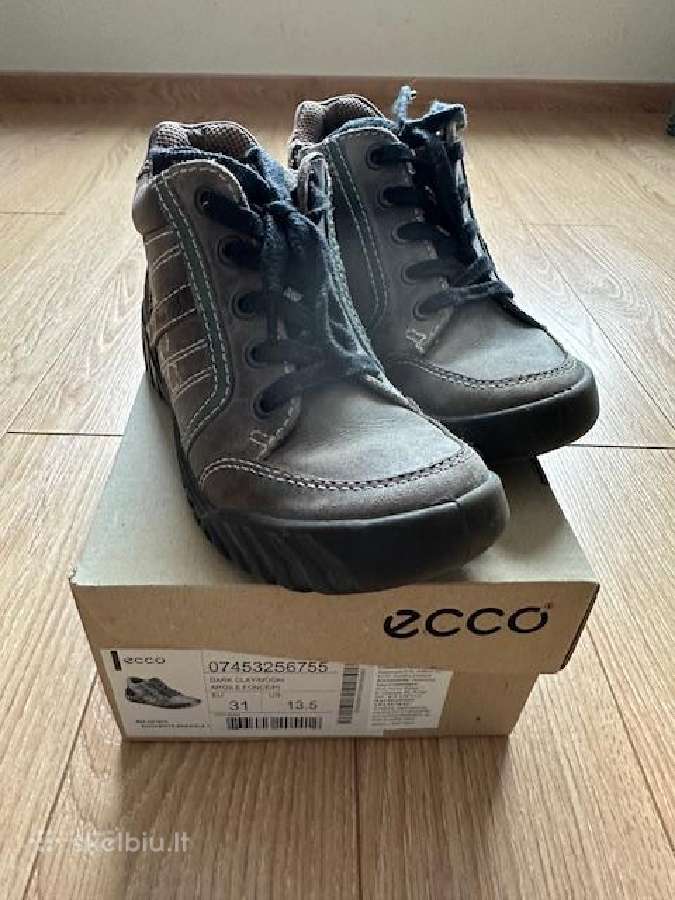Ecco batukai - 31 dydis