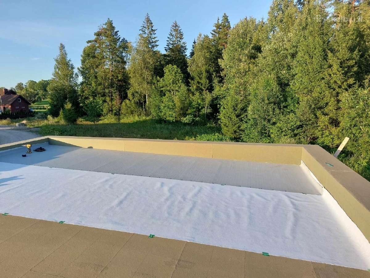 Plokščių stogų dengimas Pvc danga - nuotraukos Nr. 11