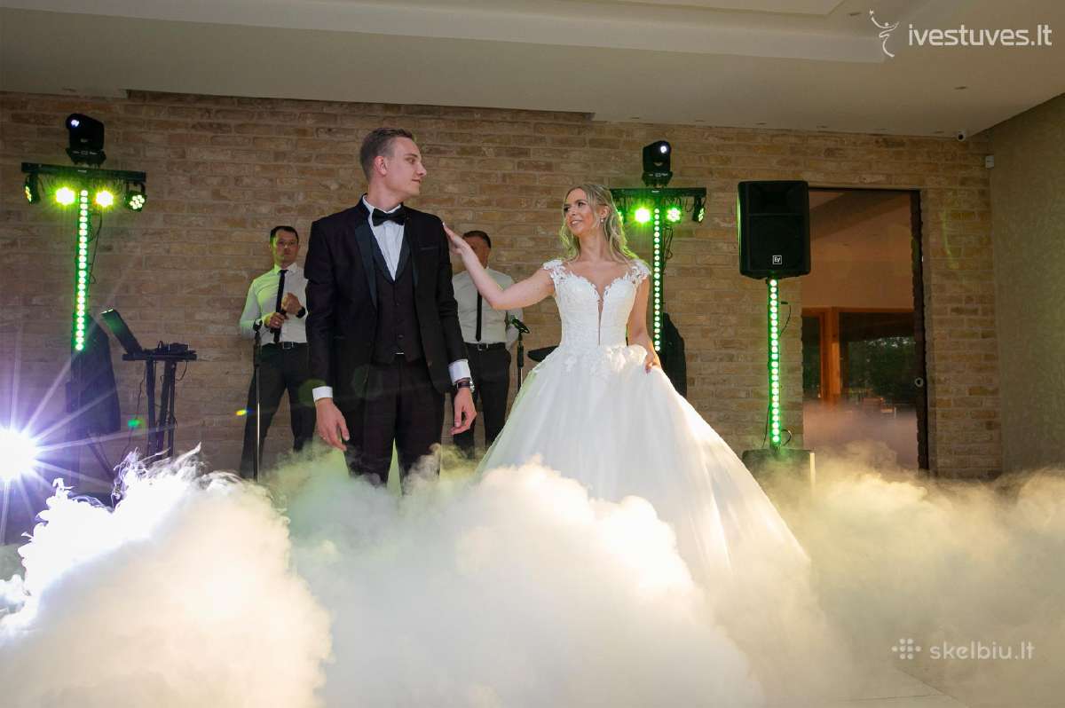 Šampano taurių piramidė, žemas rūkas ir ne tik! - nuotraukos Nr. 10