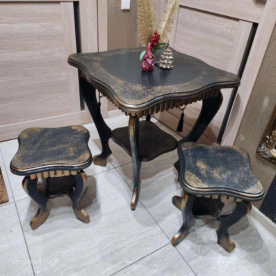 Vintažinis komplektas staliukas su kėdutem