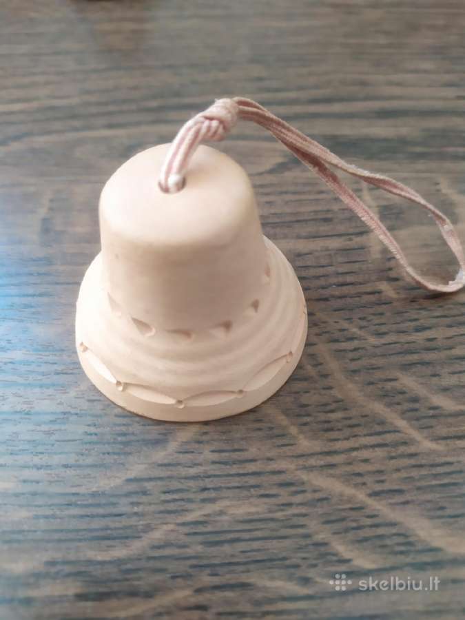 2 moliniai varpeliai