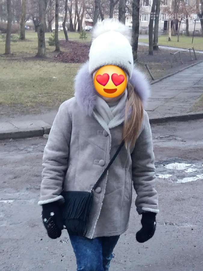 Pilkos spalvos avikailio kailiniai mergaitei