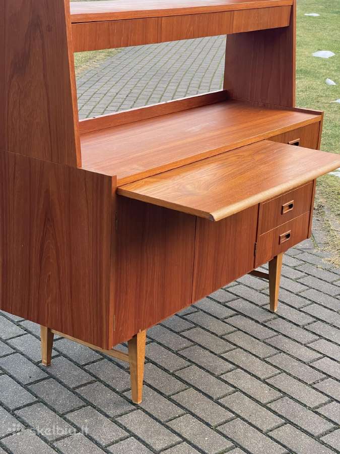 Mid-century Daniska komoda su lentynomis - nuotraukos Nr. 4