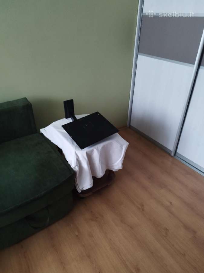Parduodamas senas televizoriaus stovas - nuotraukos Nr. 2