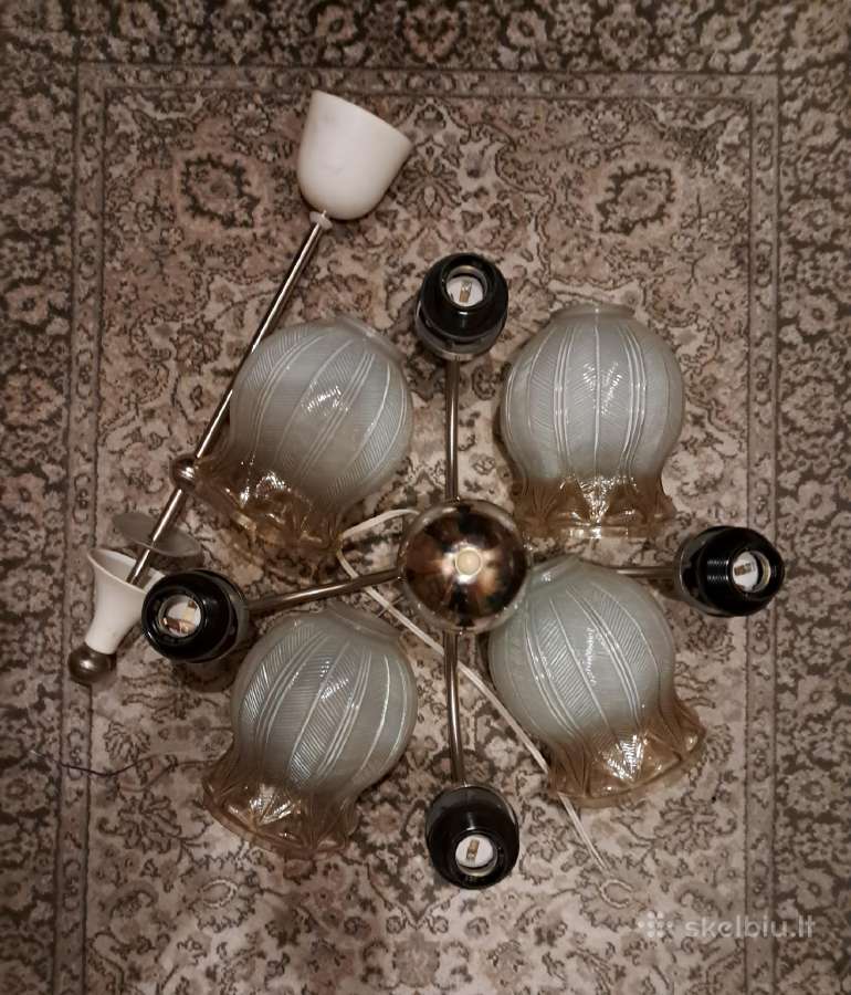 Naujas lubinis šviestuvas su 4 lempomis