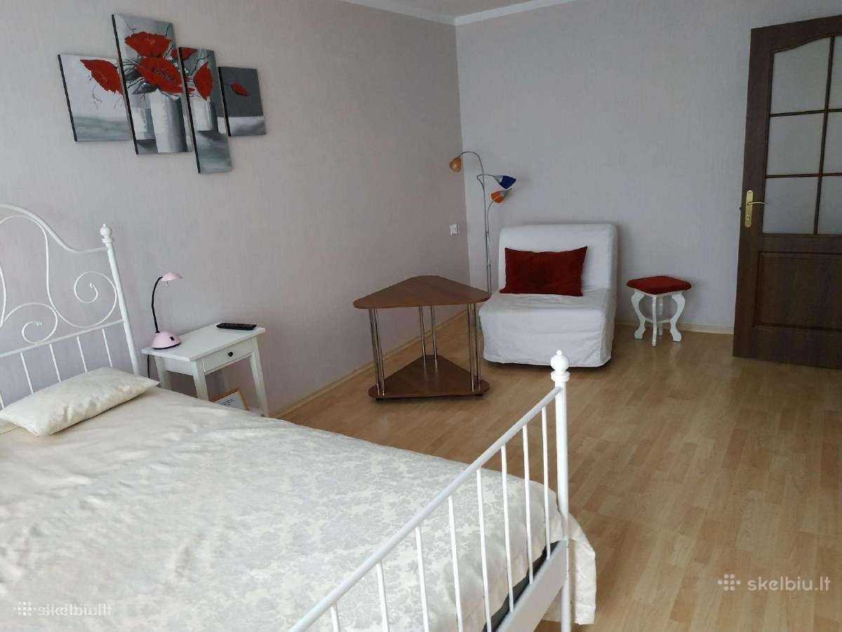 1 k. buto su didele virtuve 3 aukšte nuoma