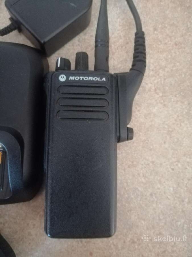 Motorola Dp4400 Uhf nešiojamas radijas - nuotraukos Nr. 2