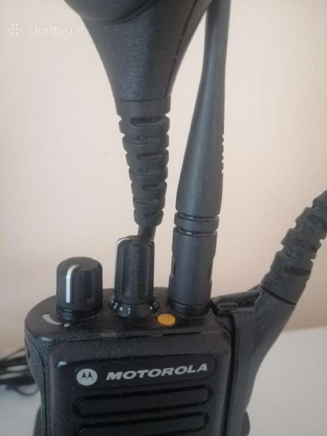 Motorola Dp4400 Uhf nešiojamas radijas - nuotraukos Nr. 4