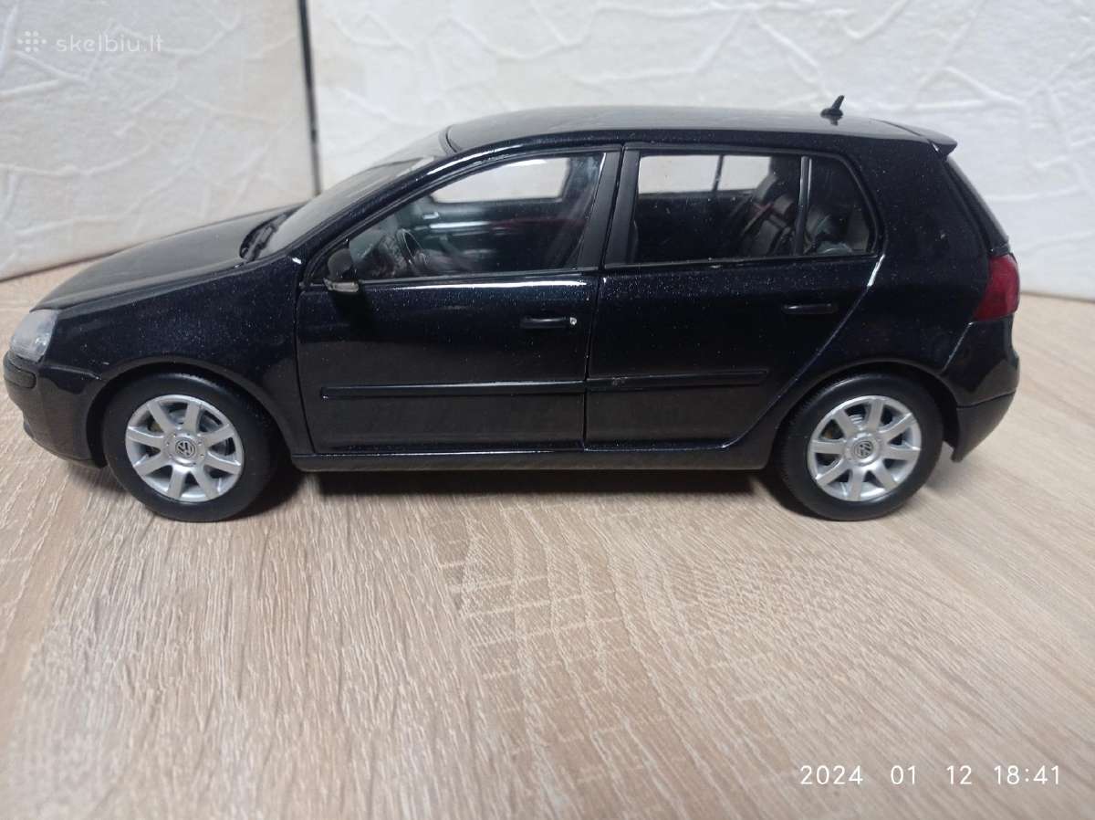 Volkswagen Golf 5 1:18 - nuotraukos Nr. 2