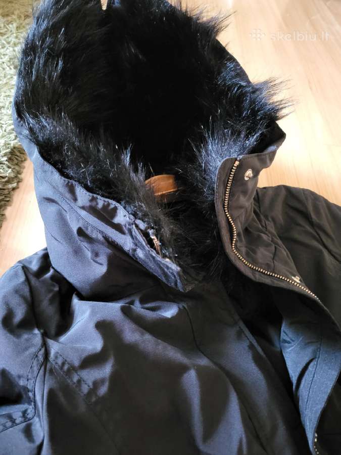 Pūkinis Guess paltukas S-m dydžiui - nuotraukos Nr. 6