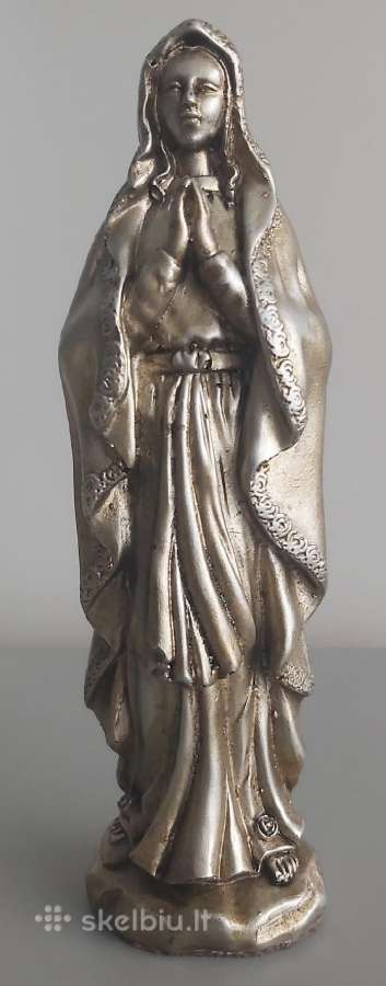 Madona statulelė