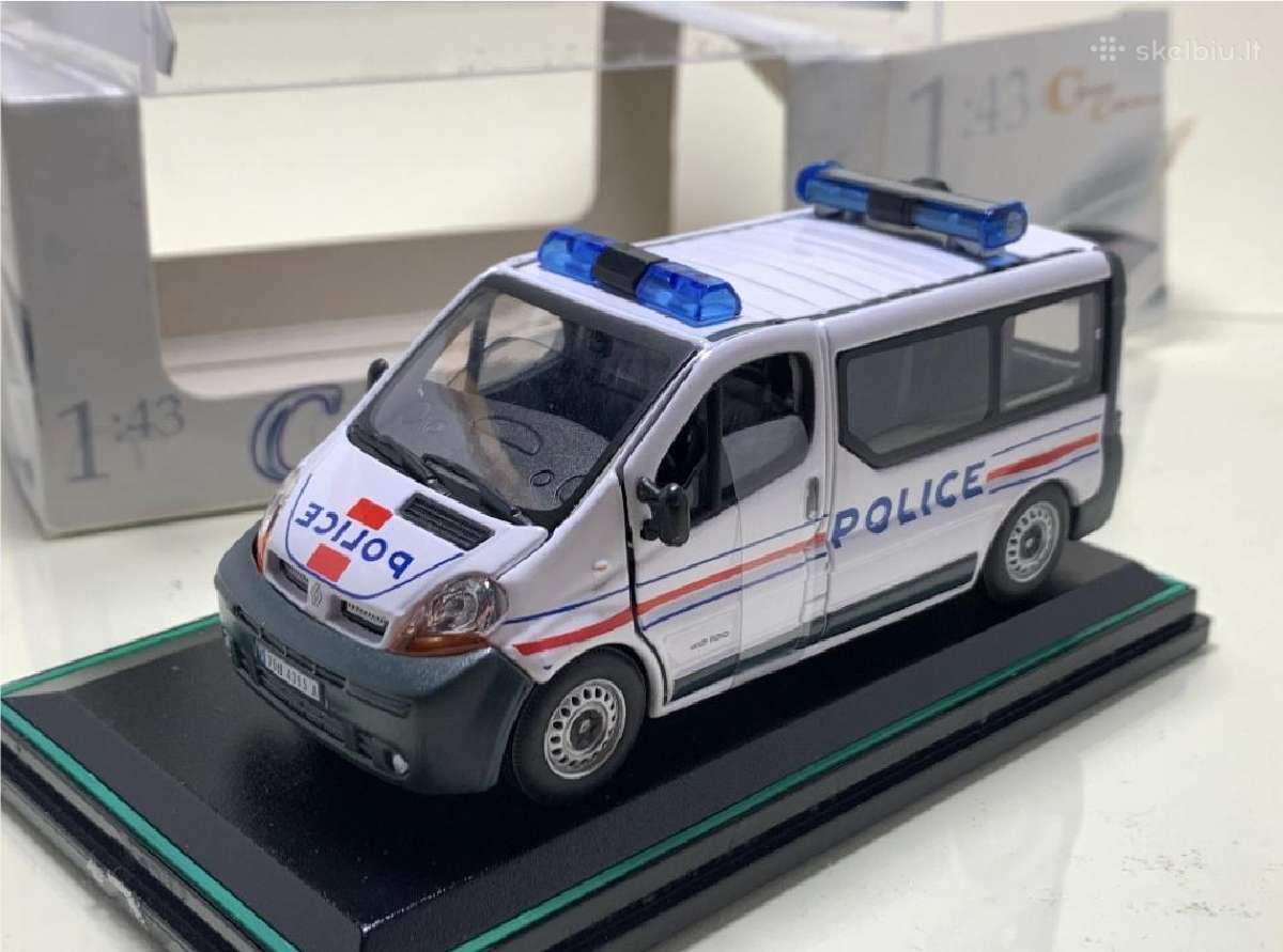 Renault Trafic Police