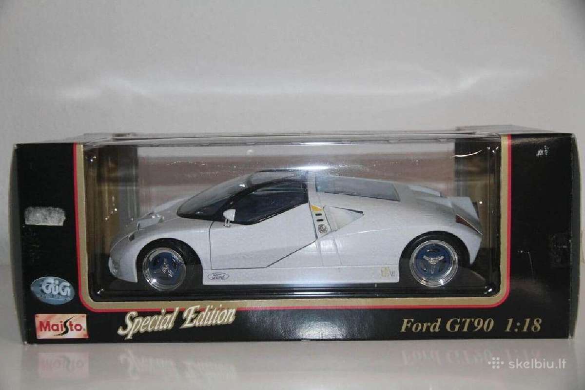 Ford gt90 1:18 modeliukas 1998