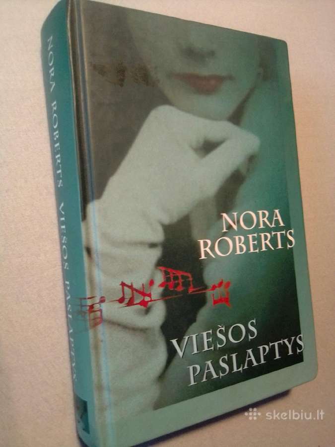 N. Roberts. Viešos paslaptys