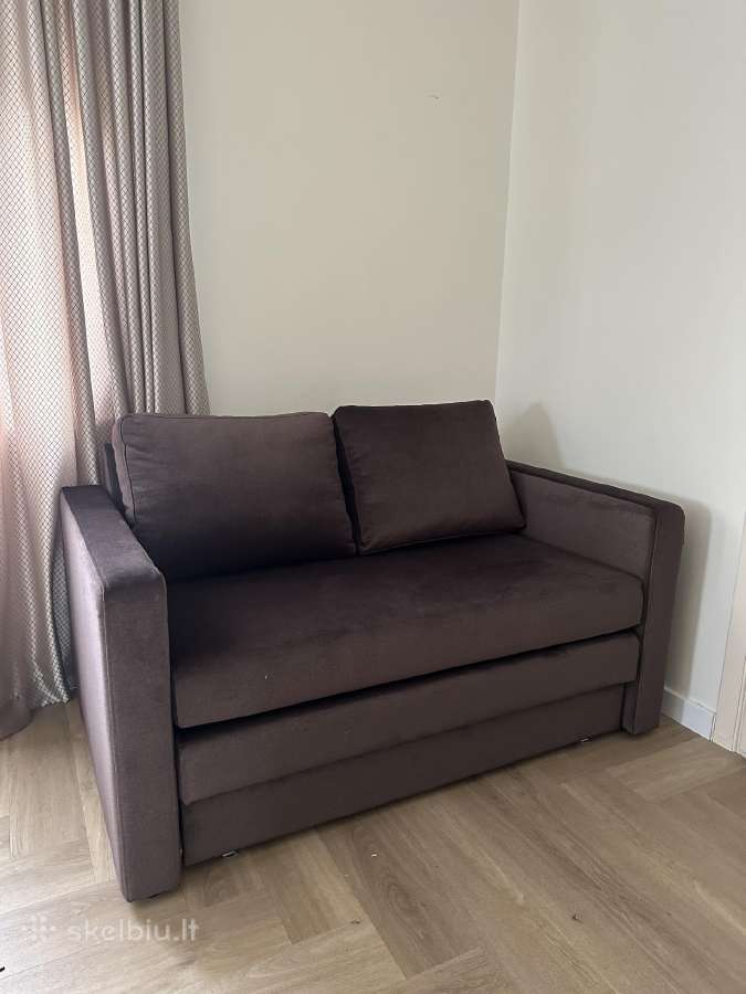 Dviviete sofa Laura su miegojimo funkcija