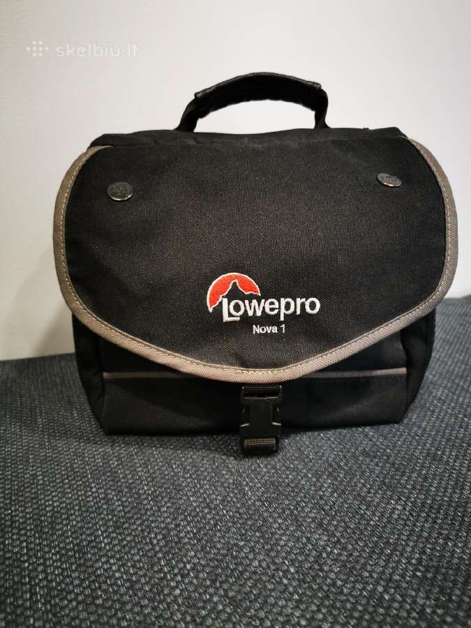 Dėklas Lowepro Nova 1