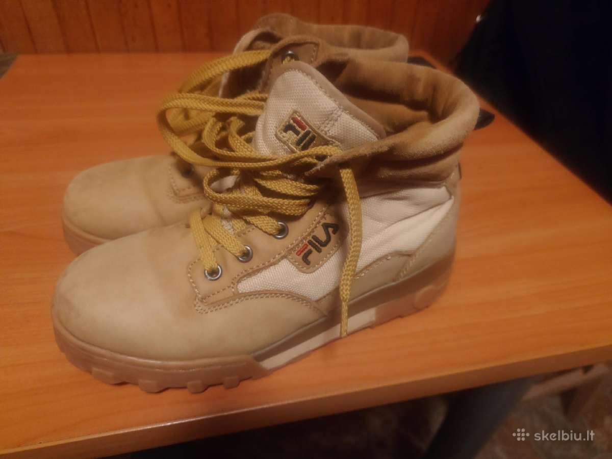 Moteriški Fila batai.