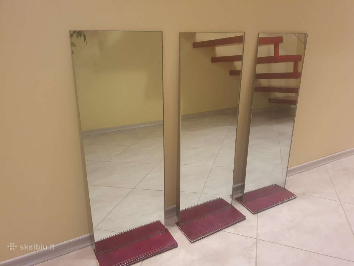 Baldiniai veidrodžiai nušlifuotais kraštais